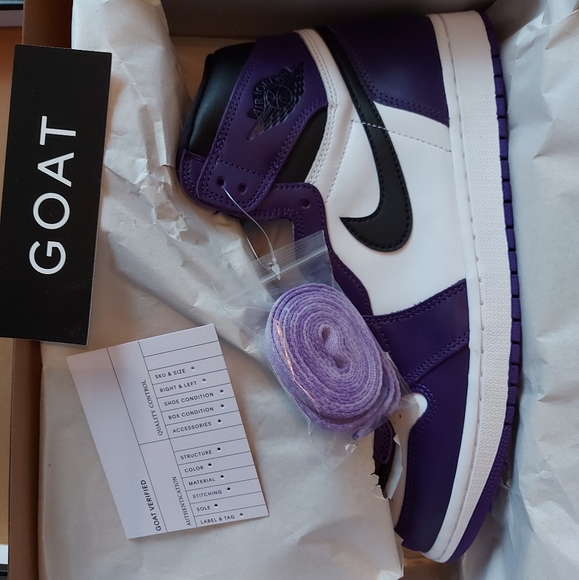 *SOLD* Jordan 1 "Purple Toes" - Picture 1 of 3